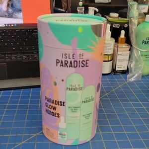 Isle of Paradise Glow Heroes Collection New in Sealed Box